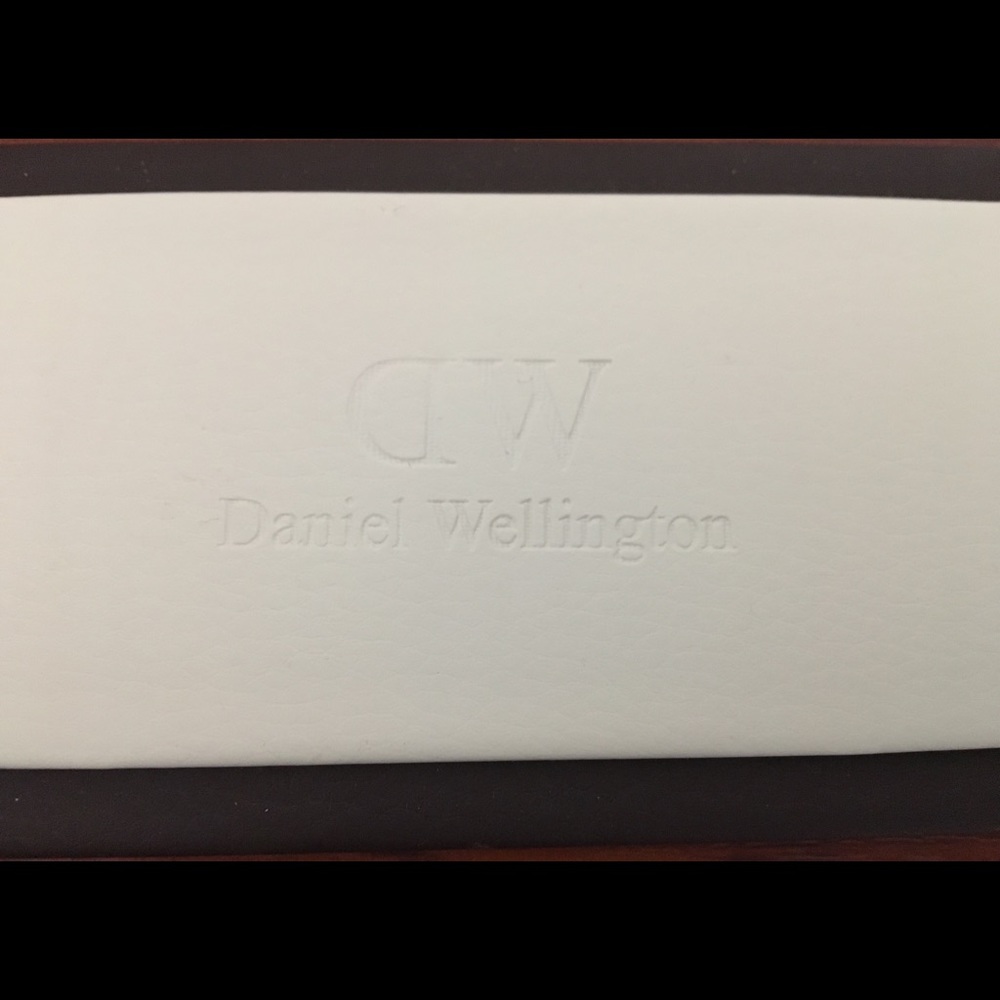 Daniel Wellington watch - Picture 5 of 5